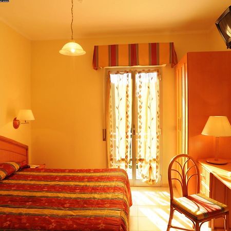Hotel Casella Pietra Ligure Quarto foto