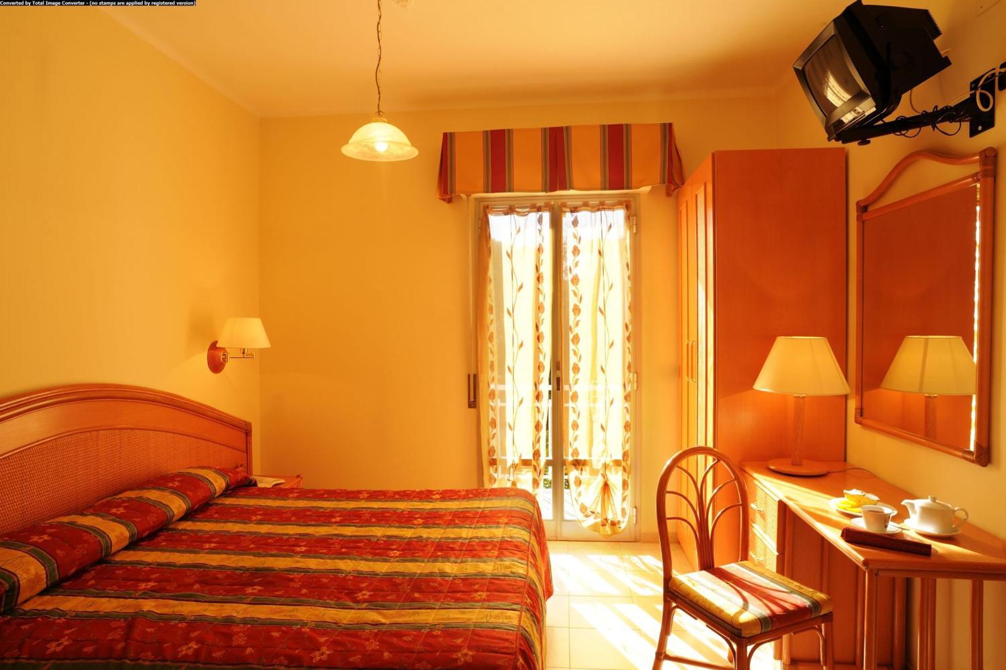 Hotel Casella Pietra Ligure Quarto foto
